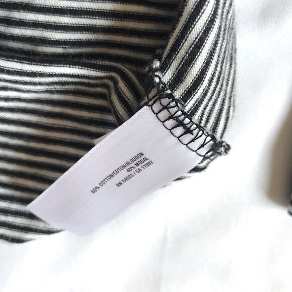 Y2k Old Navy Black White Striped Ruffle Henley Tee Shirt Long Sleeve Women's XS - Picture 5 of 10